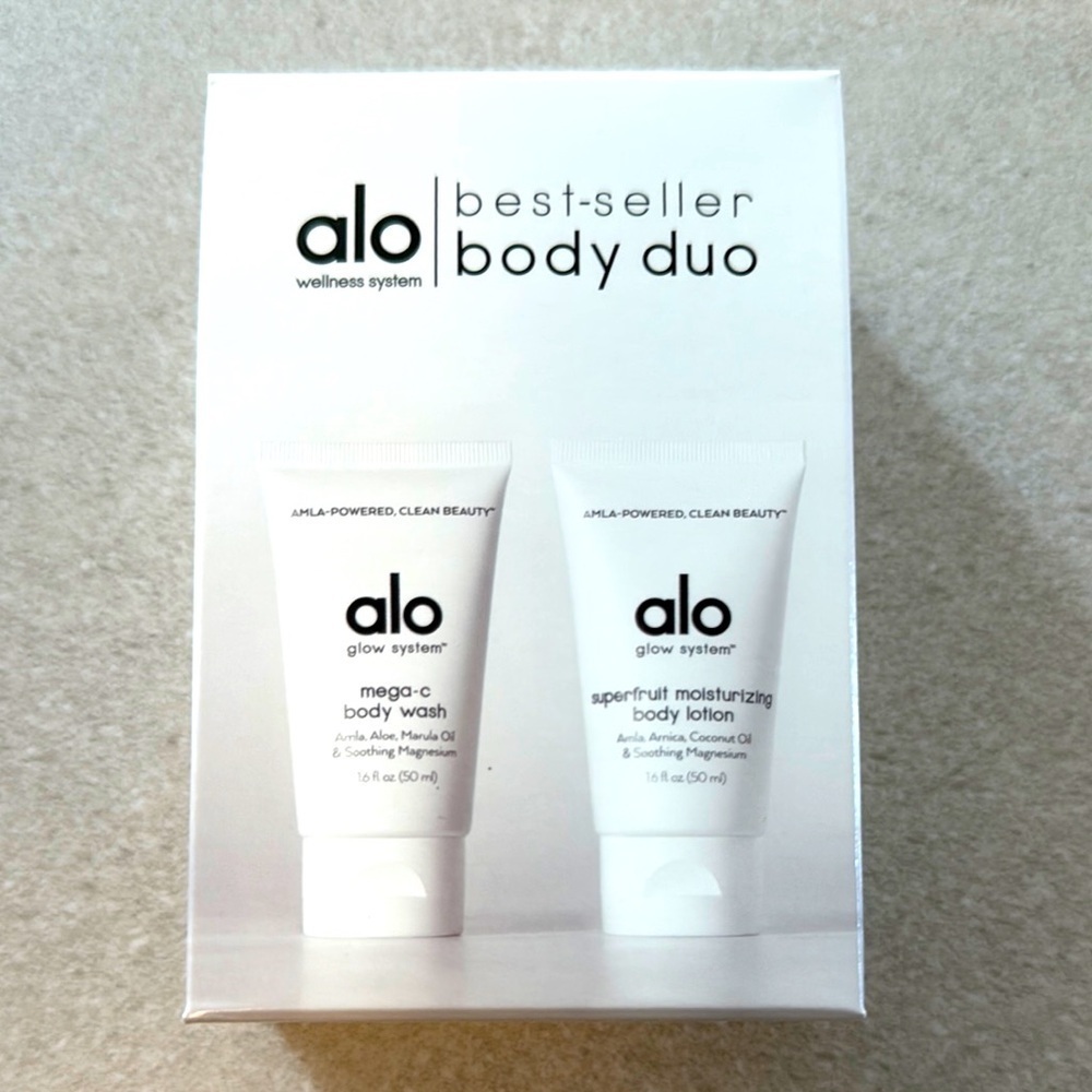 ALO Yoga Best-Seller Body Duo! NWT!